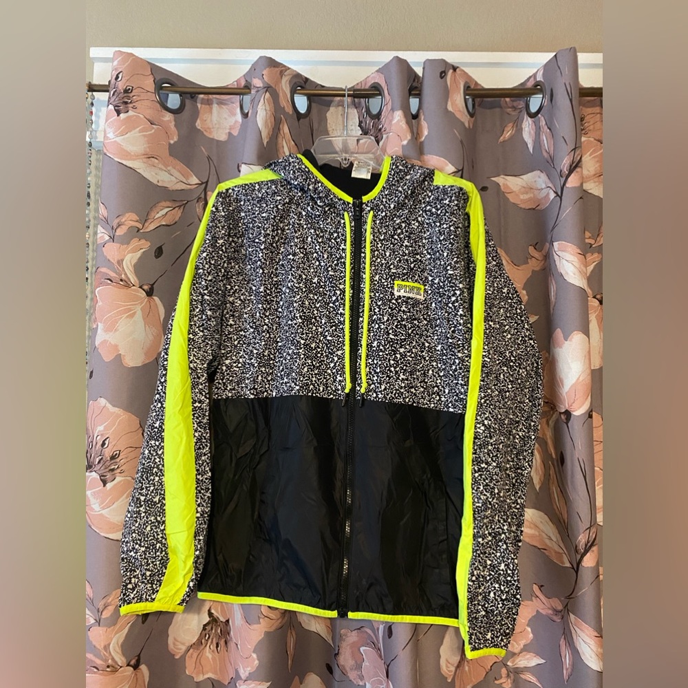 black and white PINK/victoria’s secret jacket with hood